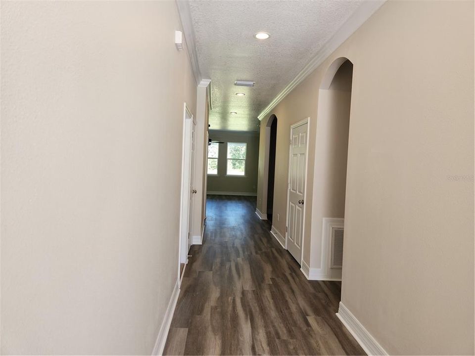 For Sale: $535,000 (4 beds, 3 baths, 2542 Square Feet)