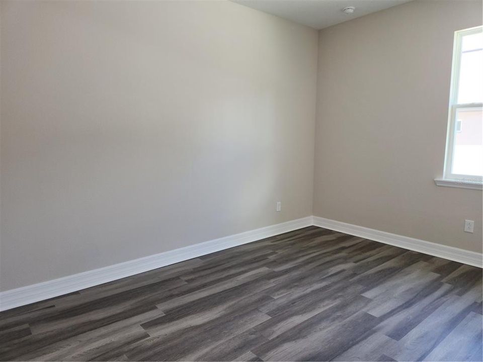 For Sale: $535,000 (4 beds, 3 baths, 2542 Square Feet)