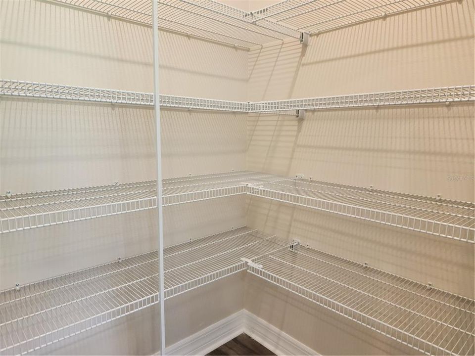 For Sale: $535,000 (4 beds, 3 baths, 2542 Square Feet)