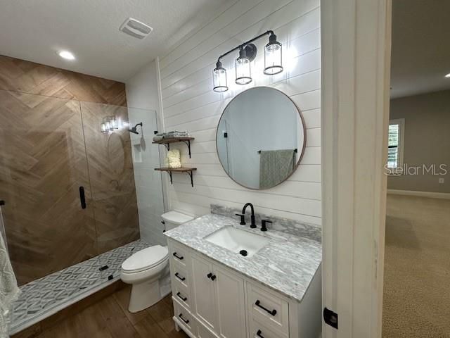 合同活跃: $1,095,000 (4 贝兹, 3 浴室, 3608 平方英尺)