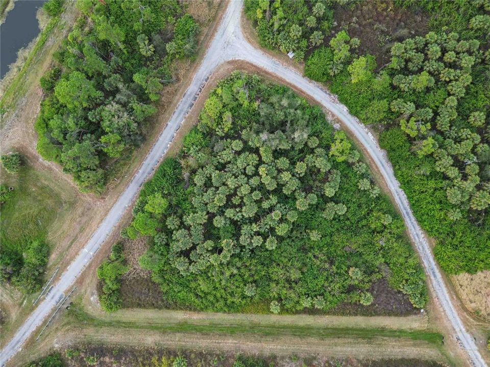 待售: $124,900 (1.58 acres)