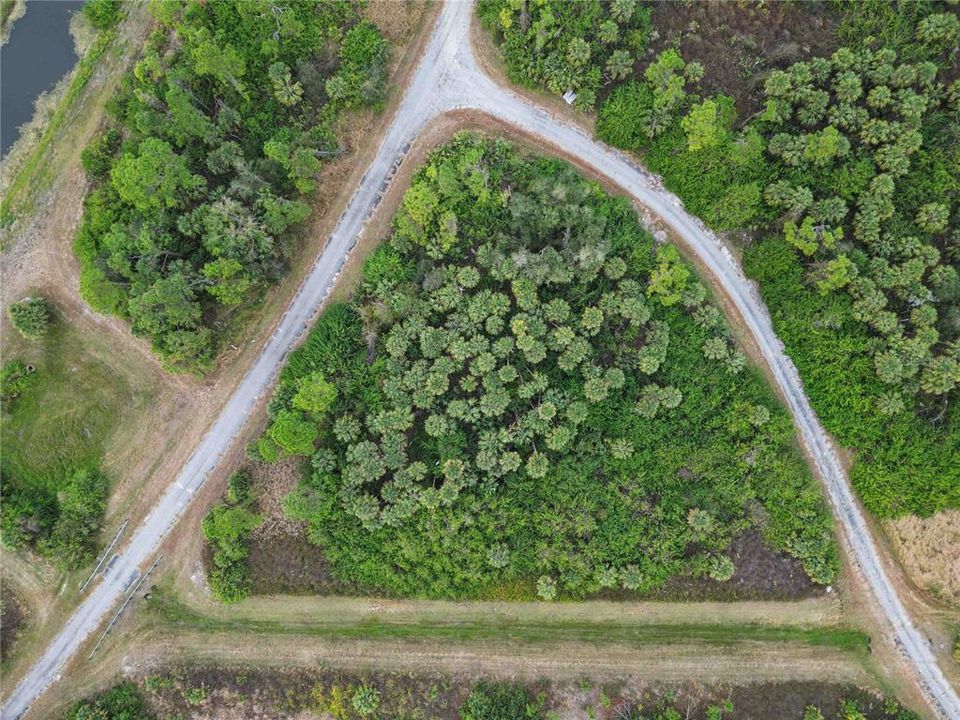 待售: $124,900 (1.58 acres)