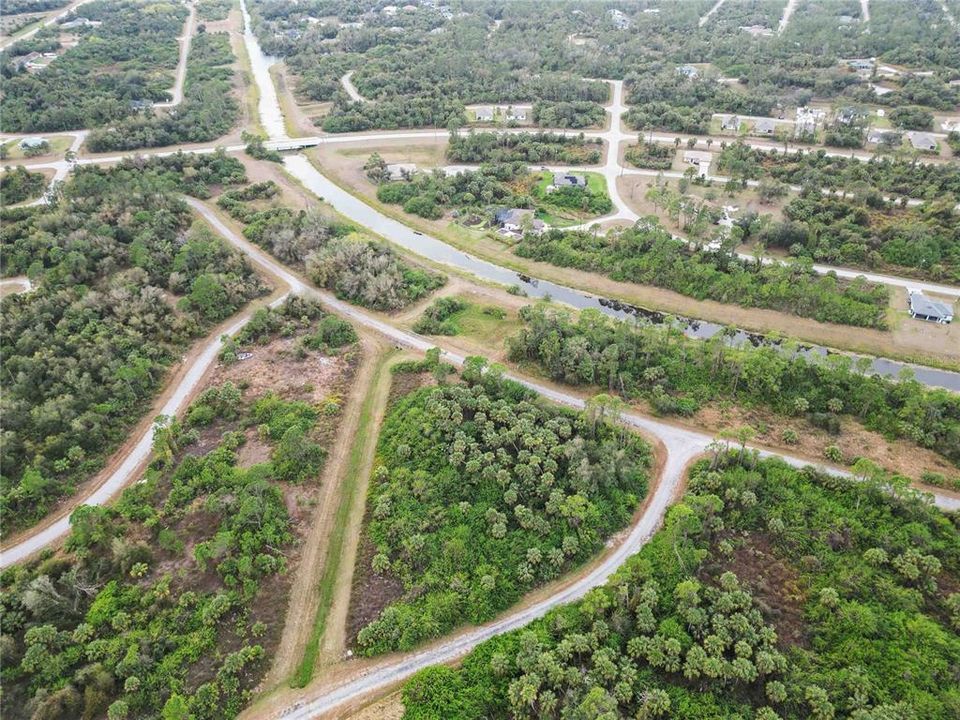 待售: $124,900 (1.58 acres)