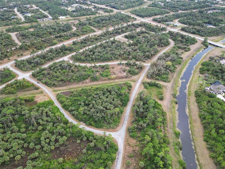 待售: $124,900 (1.58 acres)