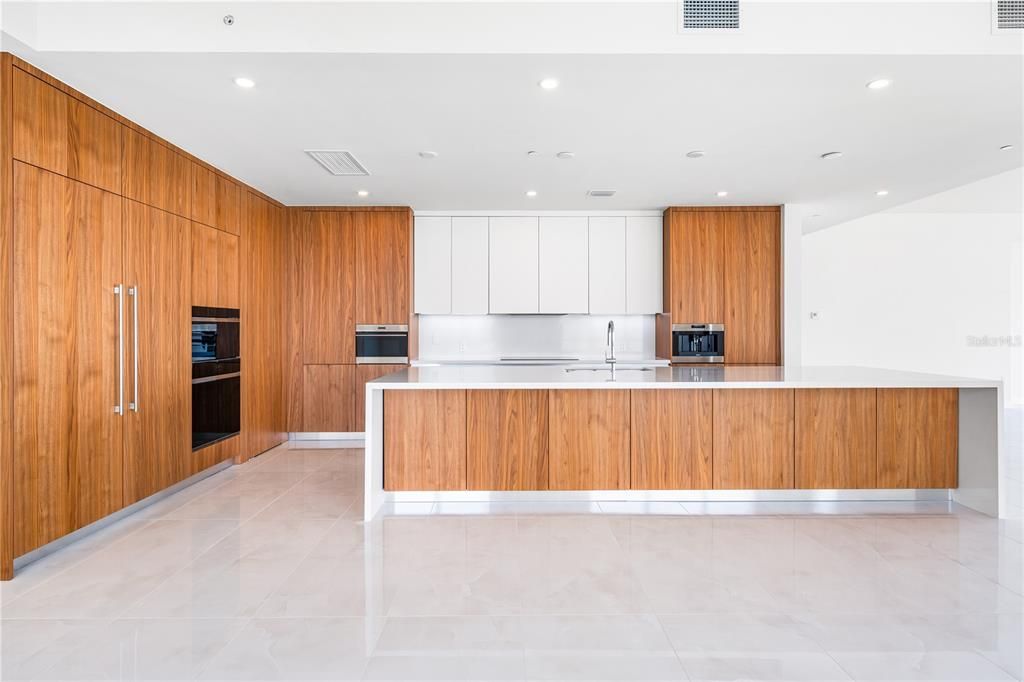 For Sale: $5,790,000 (4 beds, 4 baths, 3460 Square Feet)