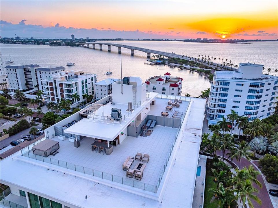 For Sale: $5,790,000 (4 beds, 4 baths, 3460 Square Feet)