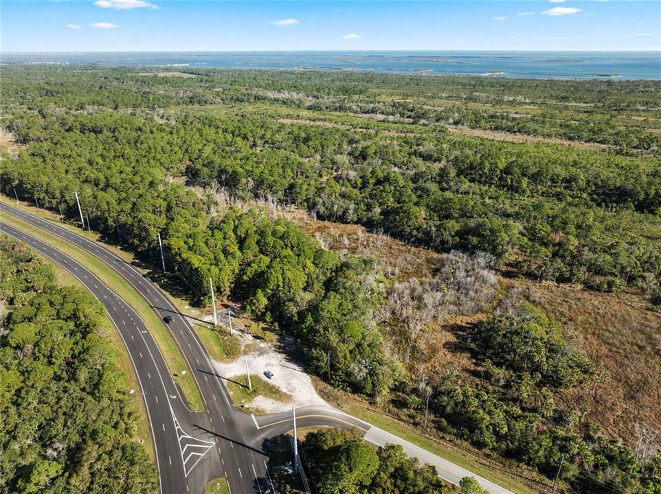 Activo con contrato: $297,000 (9.39 acres)