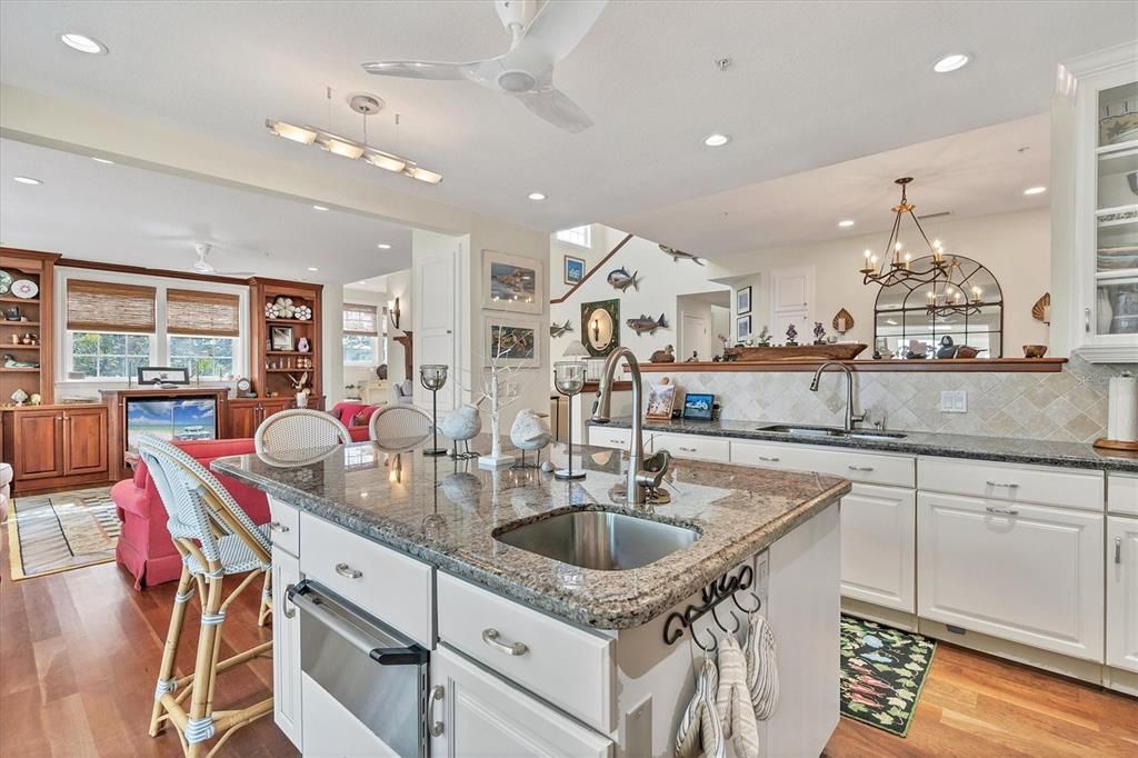 На продажу: $4,950,000 (3 спален, 3 ванн, 3568 Квадратных фут)