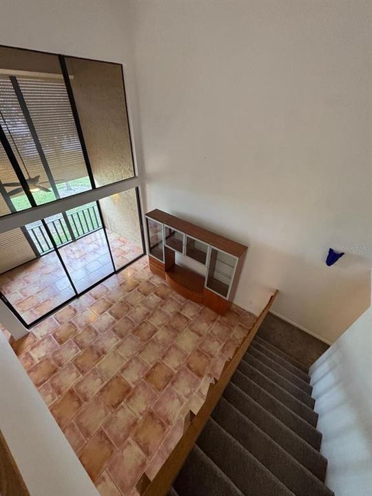 合同活跃: $2,695 (3 贝兹, 3 浴室, 1850 平方英尺)