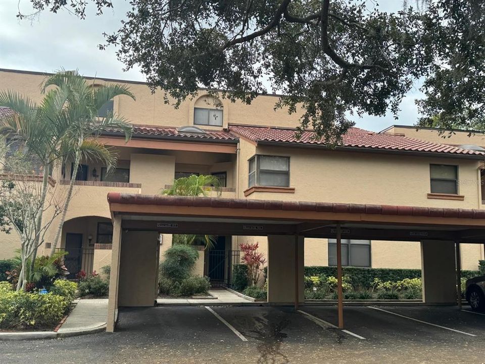 合同活跃: $2,695 (3 贝兹, 3 浴室, 1850 平方英尺)