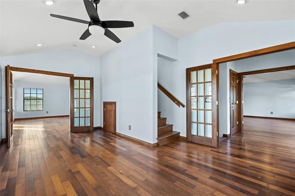 На продажу: $1,495,000 (4 спален, 4 ванн, 3560 Квадратных фут)