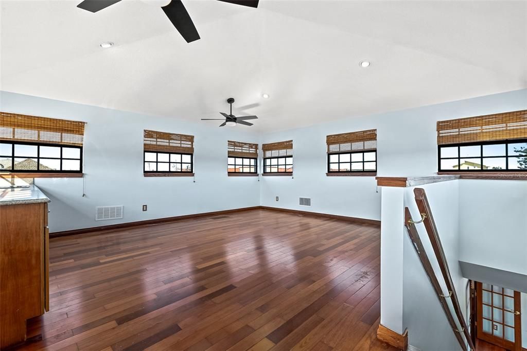 На продажу: $1,495,000 (4 спален, 4 ванн, 3560 Квадратных фут)