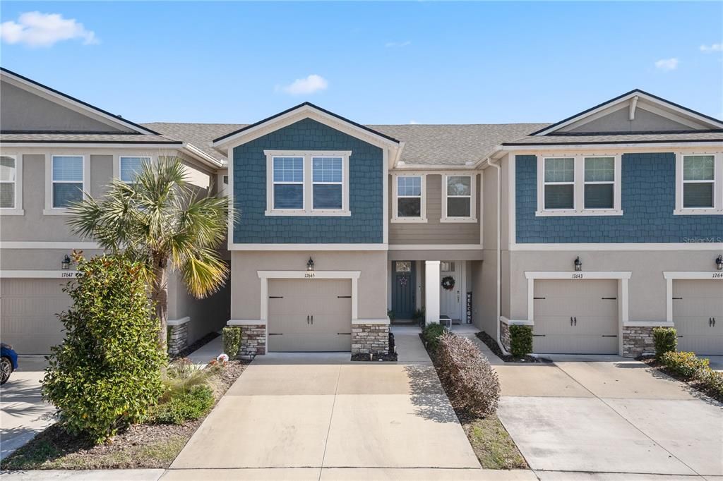 Recientemente alquilado: $2,800 (3 camas, 2 baños, 1968 Pies cuadrados)