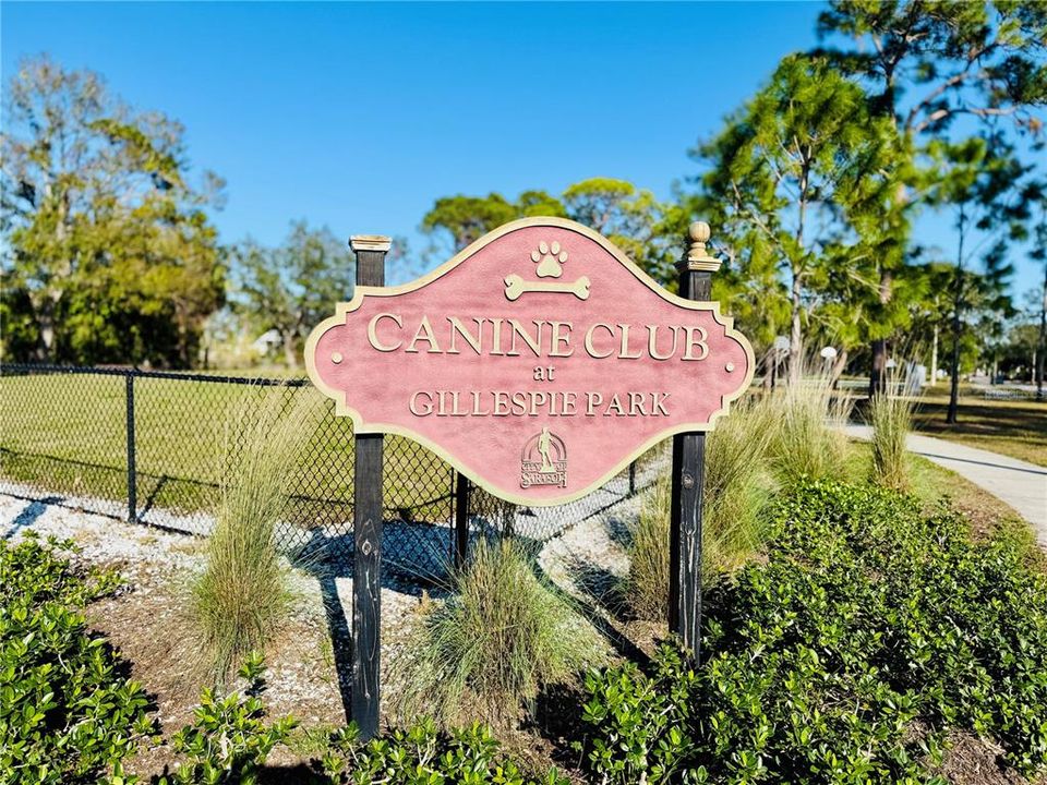 待售: $1,600,000 (4 贝兹, 0 浴室, 1596 平方英尺)