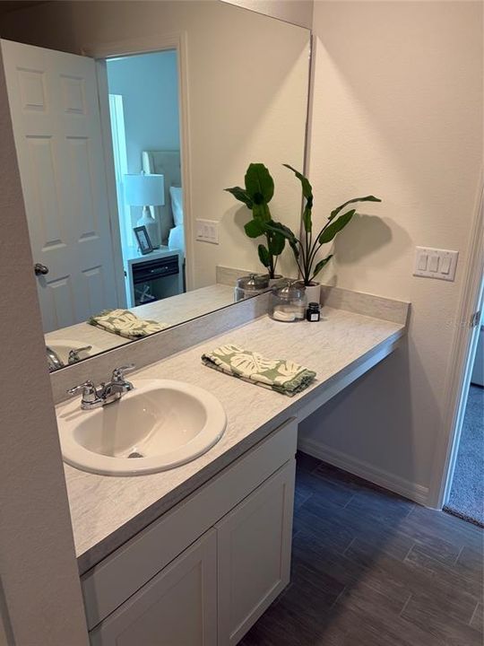 Active With Contract: $319,990 (4 beds, 2 baths, 1806 Square Feet)