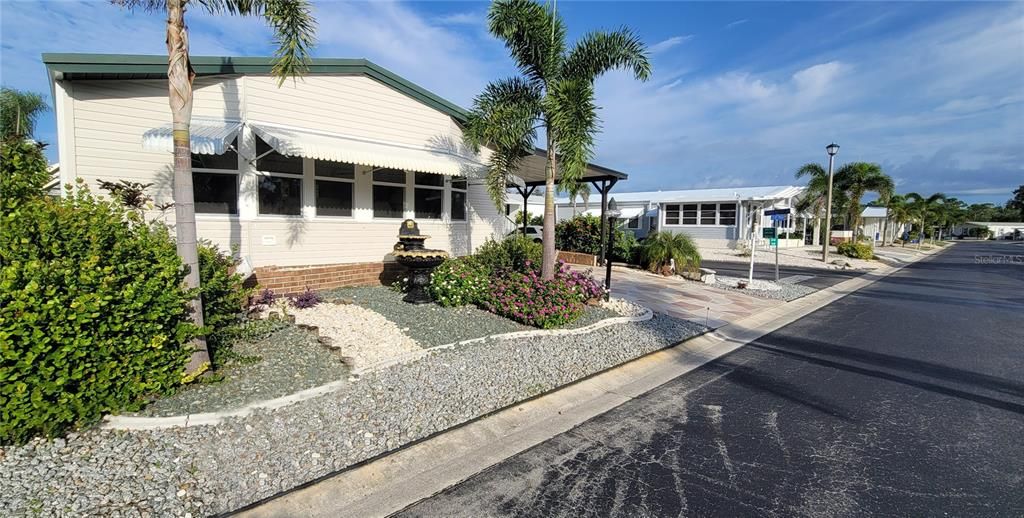 For Sale: $209,000 (2 beds, 2 baths, 1624 Square Feet)