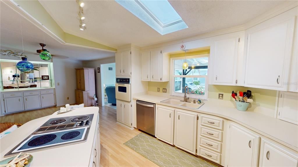 For Sale: $209,000 (2 beds, 2 baths, 1624 Square Feet)