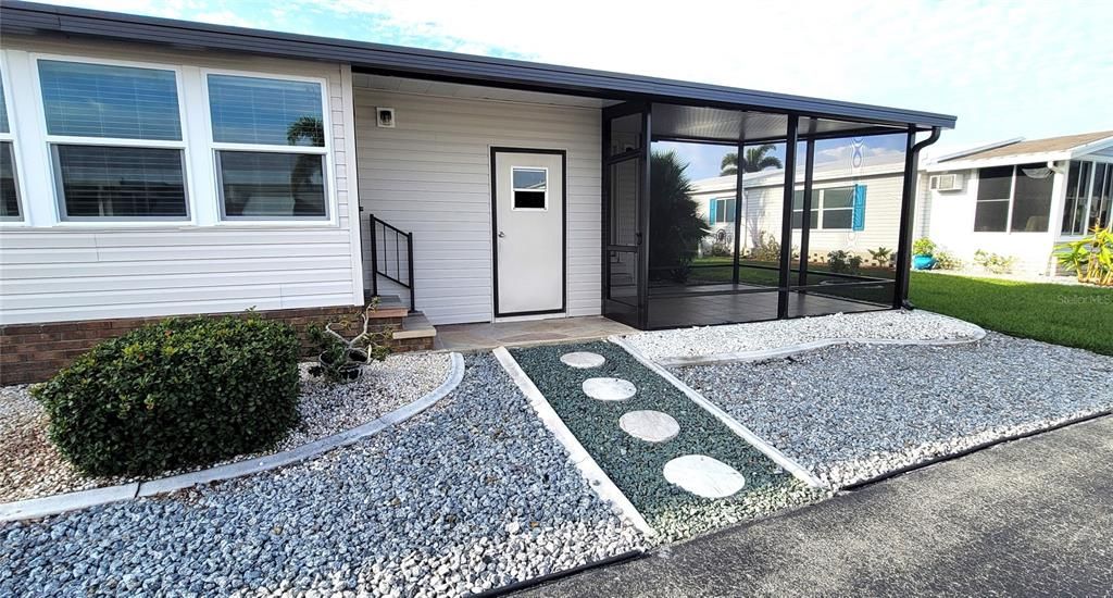 For Sale: $209,000 (2 beds, 2 baths, 1624 Square Feet)