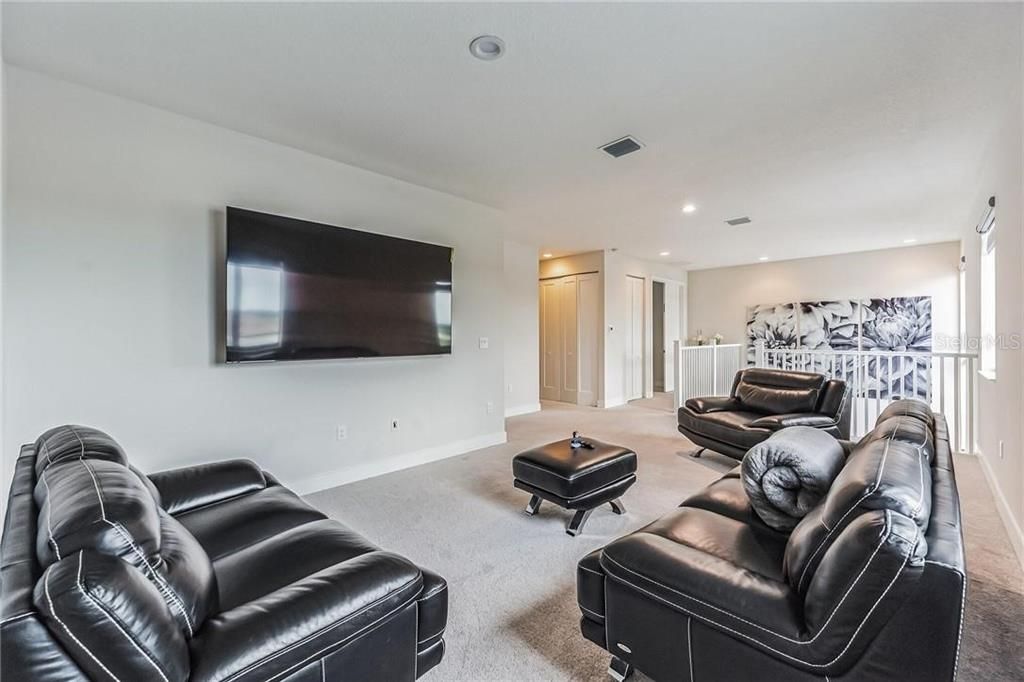 For Sale: $750,000 (4 beds, 3 baths, 3533 Square Feet)