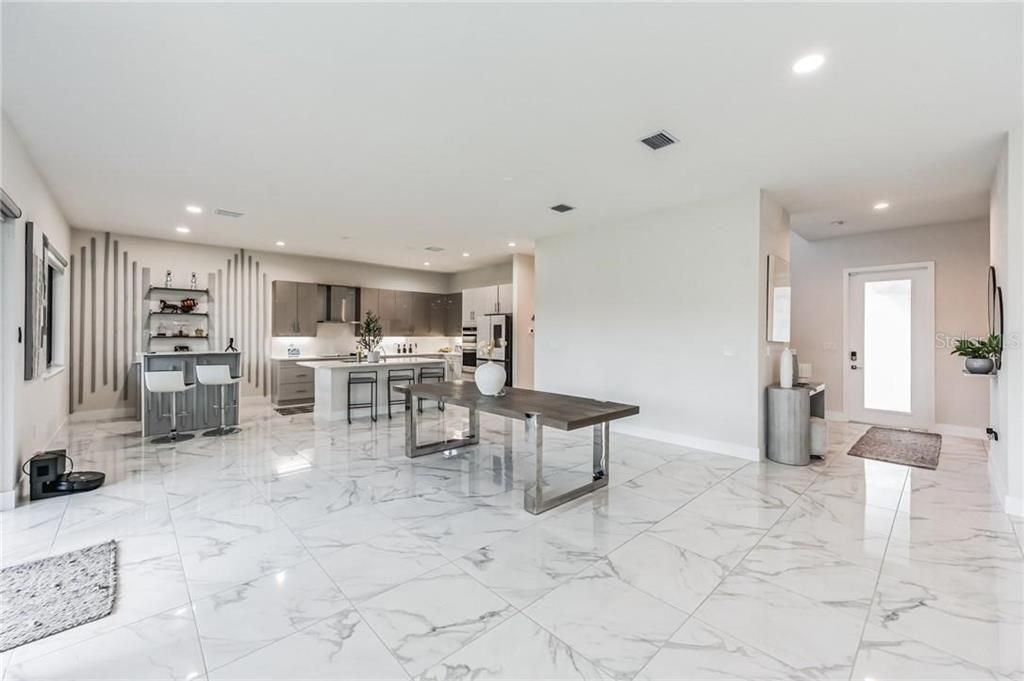 For Sale: $750,000 (4 beds, 3 baths, 3533 Square Feet)