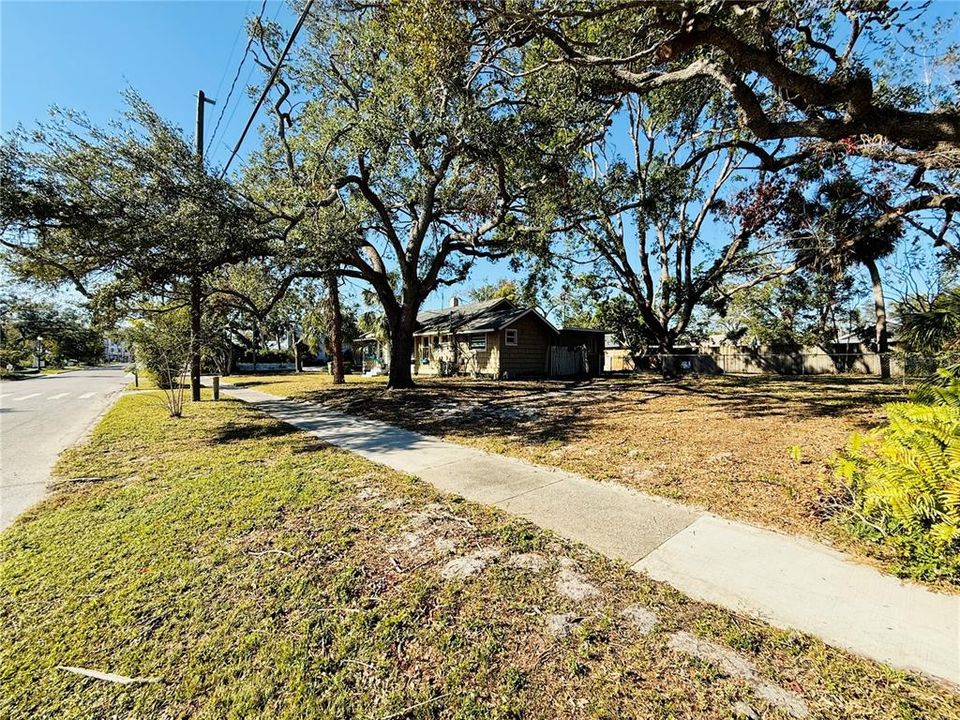 На продажу: $1,600,000 (0 спален, 0 ванн, 1369 Квадратных фут)