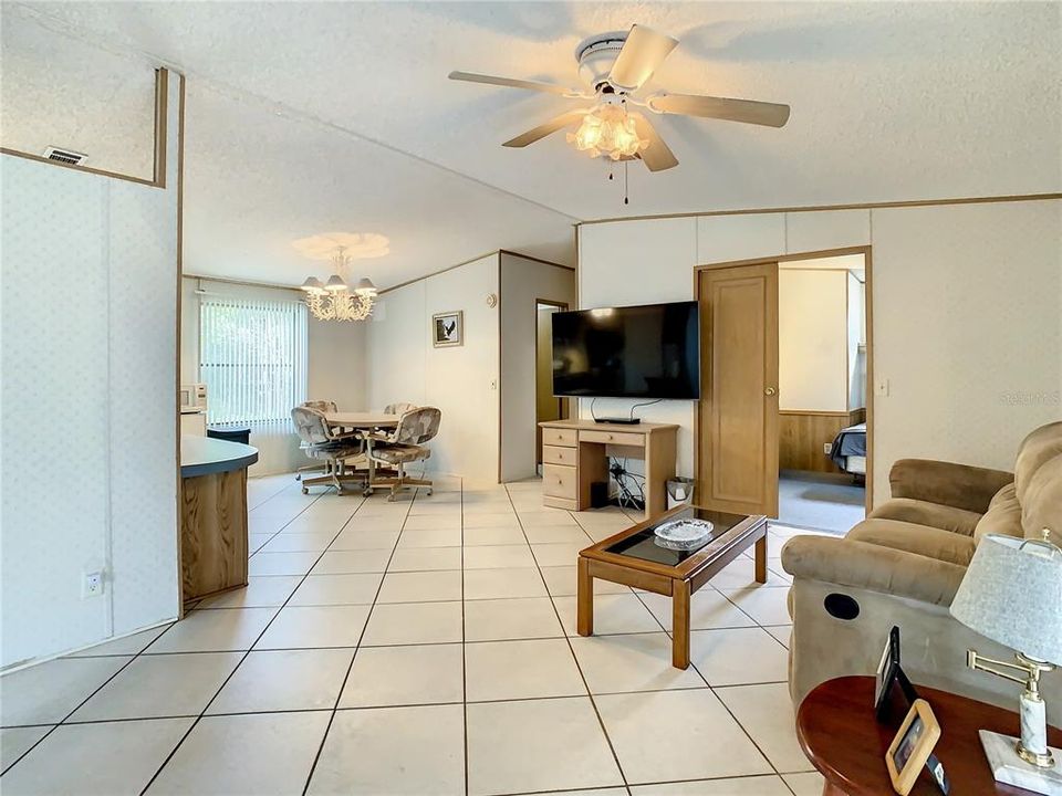 En Venta: $109,000 (2 camas, 2 baños, 1056 Pies cuadrados)