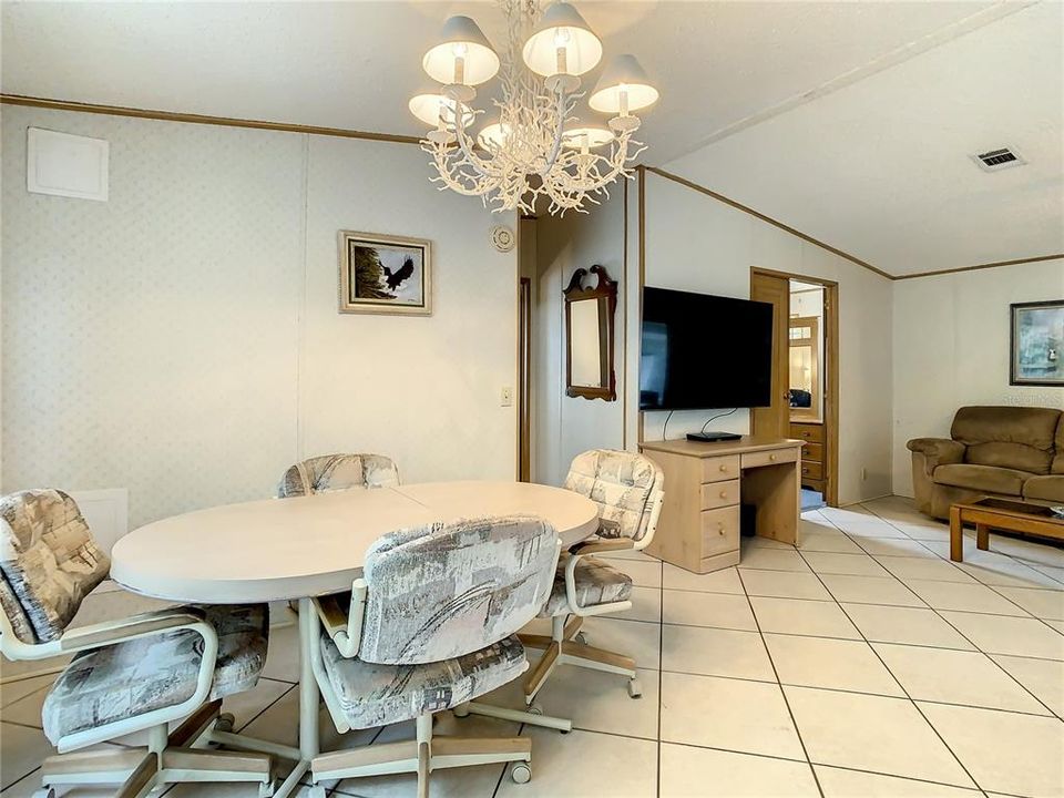 En Venta: $109,000 (2 camas, 2 baños, 1056 Pies cuadrados)