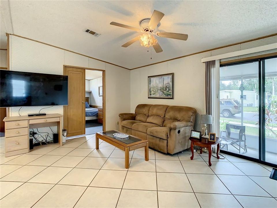 En Venta: $109,000 (2 camas, 2 baños, 1056 Pies cuadrados)