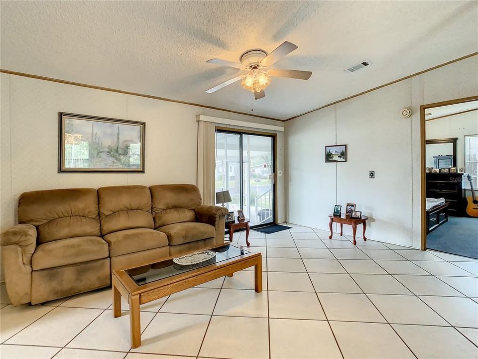 En Venta: $109,000 (2 camas, 2 baños, 1056 Pies cuadrados)