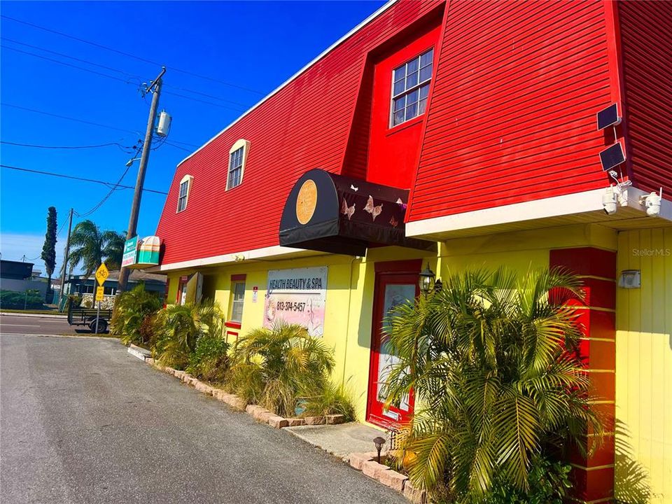 На продажу: $1,100,000 (0 спален, 0 ванн, 3014 Квадратных фут)