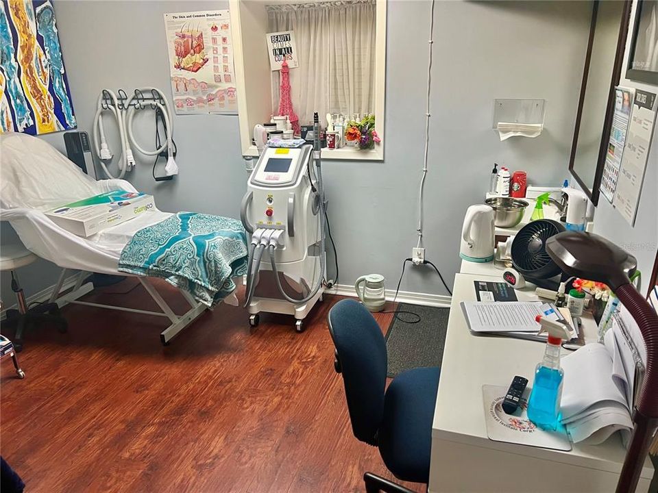 На продажу: $1,100,000 (0 спален, 0 ванн, 3014 Квадратных фут)