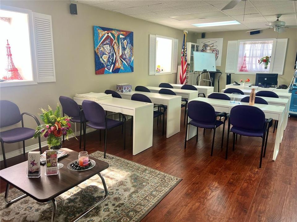 На продажу: $1,100,000 (0 спален, 0 ванн, 3014 Квадратных фут)