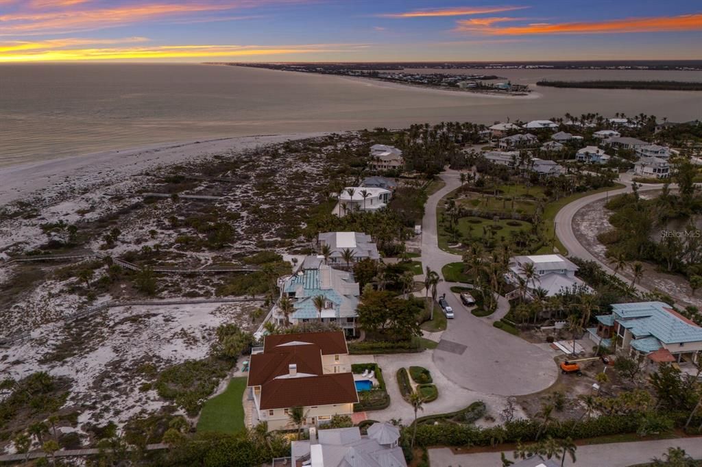 En Venta: $9,999,000 (3 camas, 4 baños, 3465 Pies cuadrados)