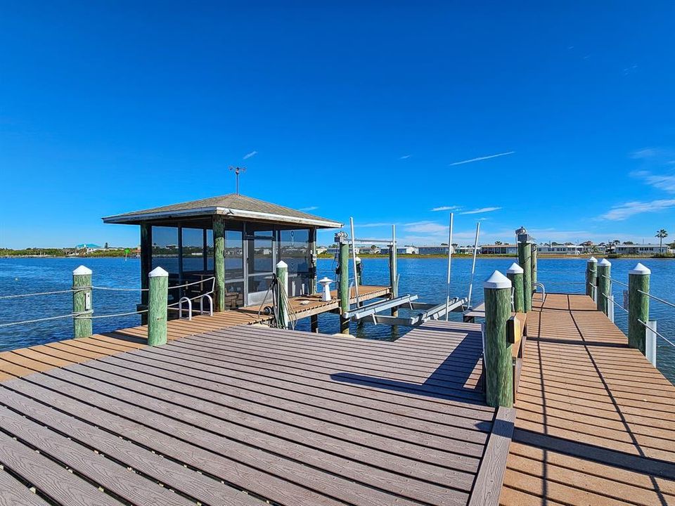 合同活跃: $1,145,000 (3 贝兹, 3 浴室, 2967 平方英尺)