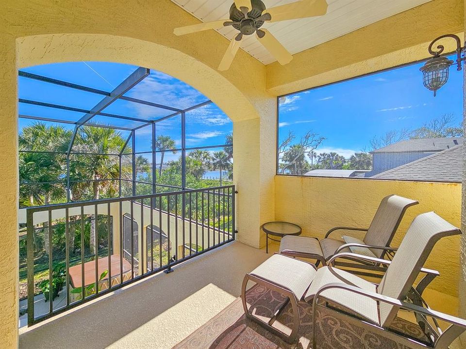 合同活跃: $1,145,000 (3 贝兹, 3 浴室, 2967 平方英尺)