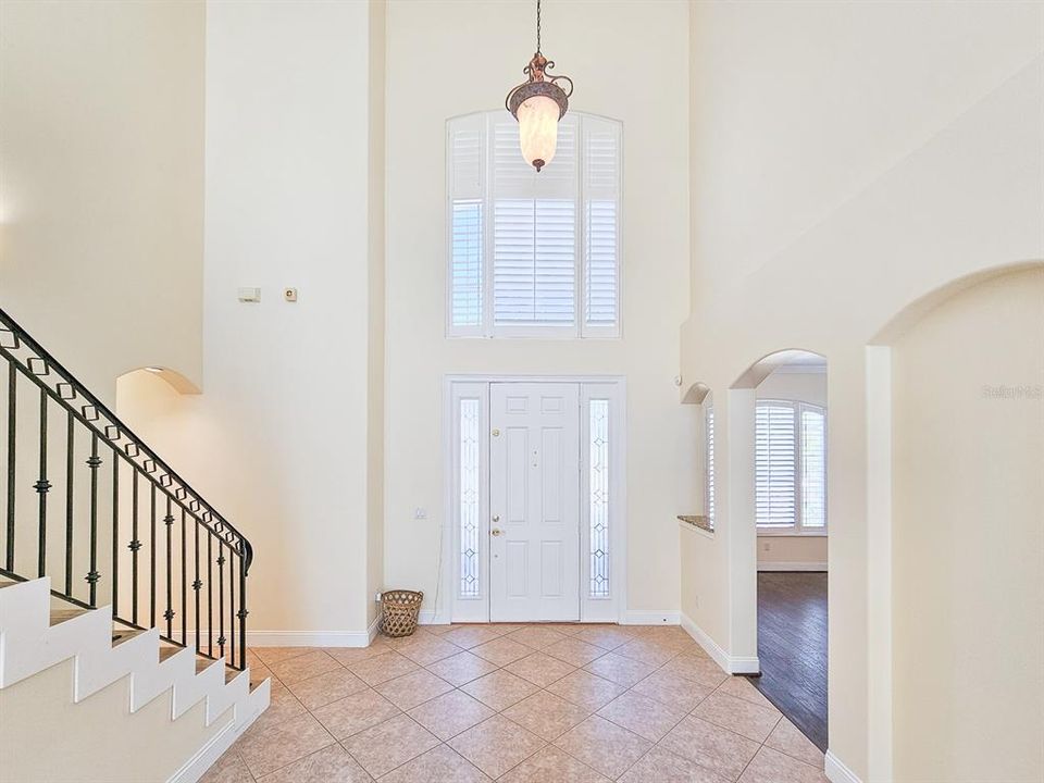 合同活跃: $1,145,000 (3 贝兹, 3 浴室, 2967 平方英尺)