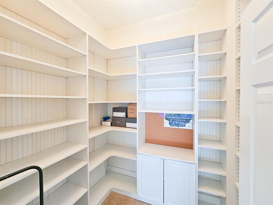 合同活跃: $1,145,000 (3 贝兹, 3 浴室, 2967 平方英尺)