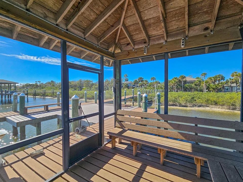 合同活跃: $1,145,000 (3 贝兹, 3 浴室, 2967 平方英尺)