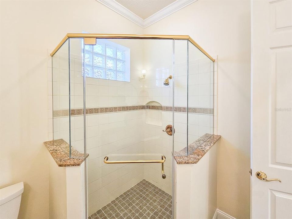 合同活跃: $1,145,000 (3 贝兹, 3 浴室, 2967 平方英尺)