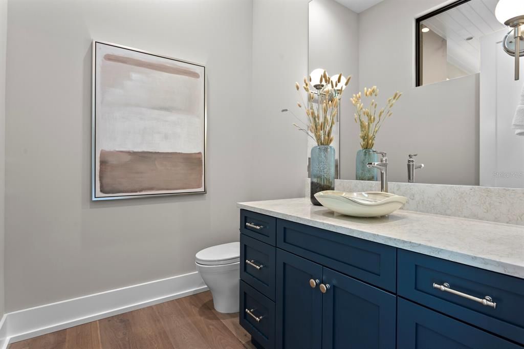 合同活跃: $5,995,000 (4 贝兹, 5 浴室, 6290 平方英尺)