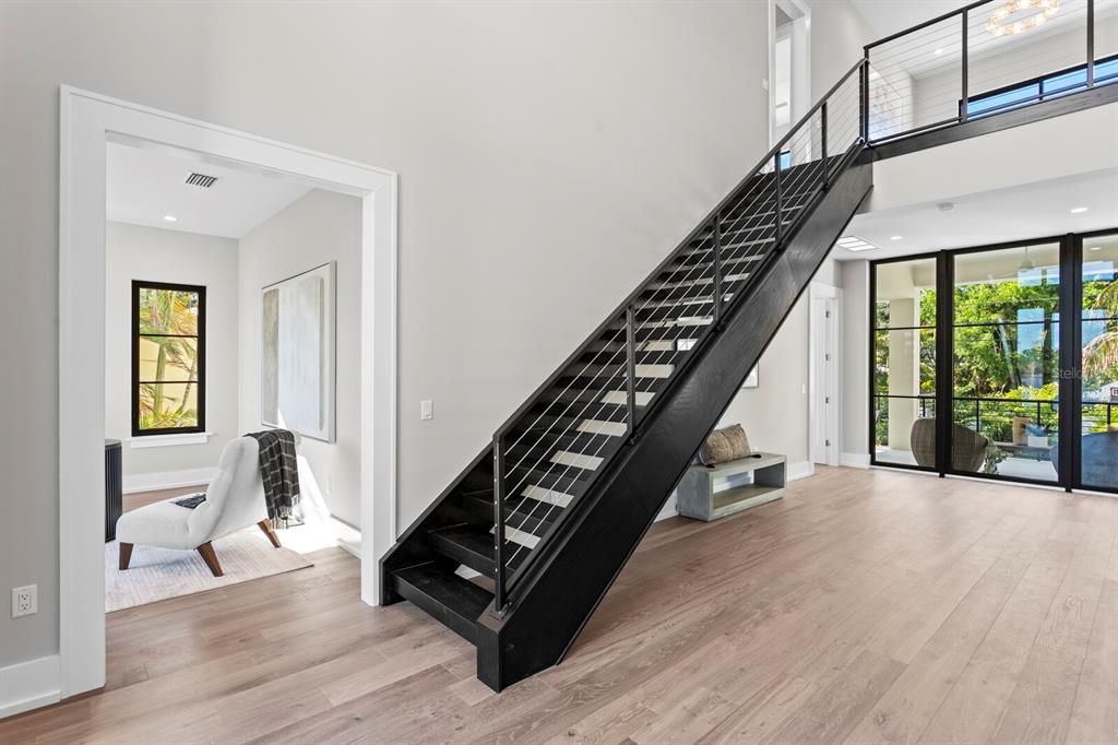 合同活跃: $5,995,000 (4 贝兹, 5 浴室, 6290 平方英尺)