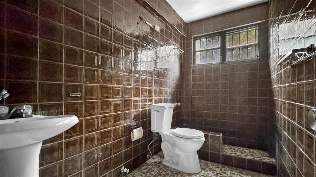 En Venta: $325,000 (0 camas, 0 baños, 2800 Pies cuadrados)