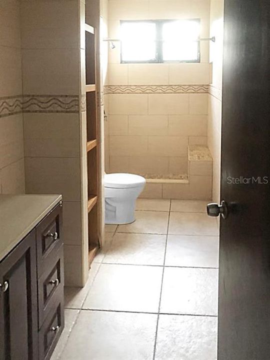 En Venta: $325,000 (0 camas, 0 baños, 2800 Pies cuadrados)