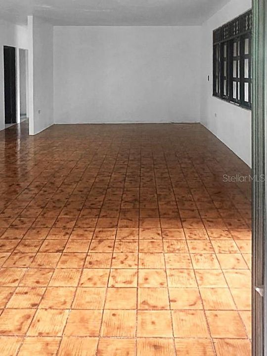 En Venta: $325,000 (0 camas, 0 baños, 2800 Pies cuadrados)