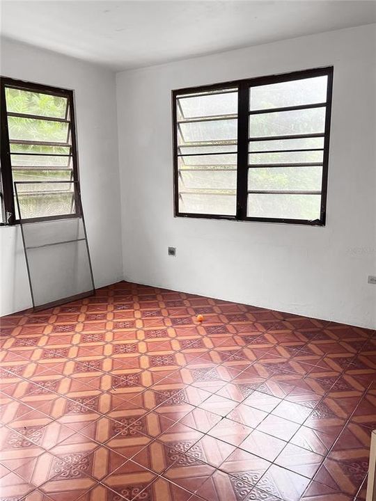 En Venta: $325,000 (0 camas, 0 baños, 2800 Pies cuadrados)