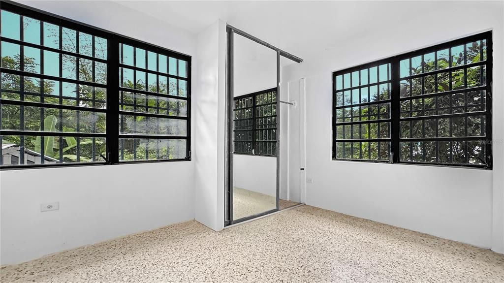 En Venta: $325,000 (0 camas, 0 baños, 2800 Pies cuadrados)