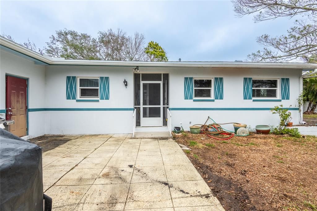 For Sale: $729,000 (3 beds, 2 baths, 1232 Square Feet)