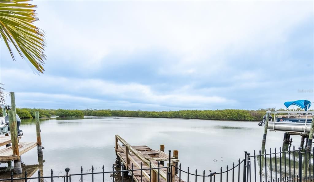 For Sale: $729,000 (3 beds, 2 baths, 1232 Square Feet)