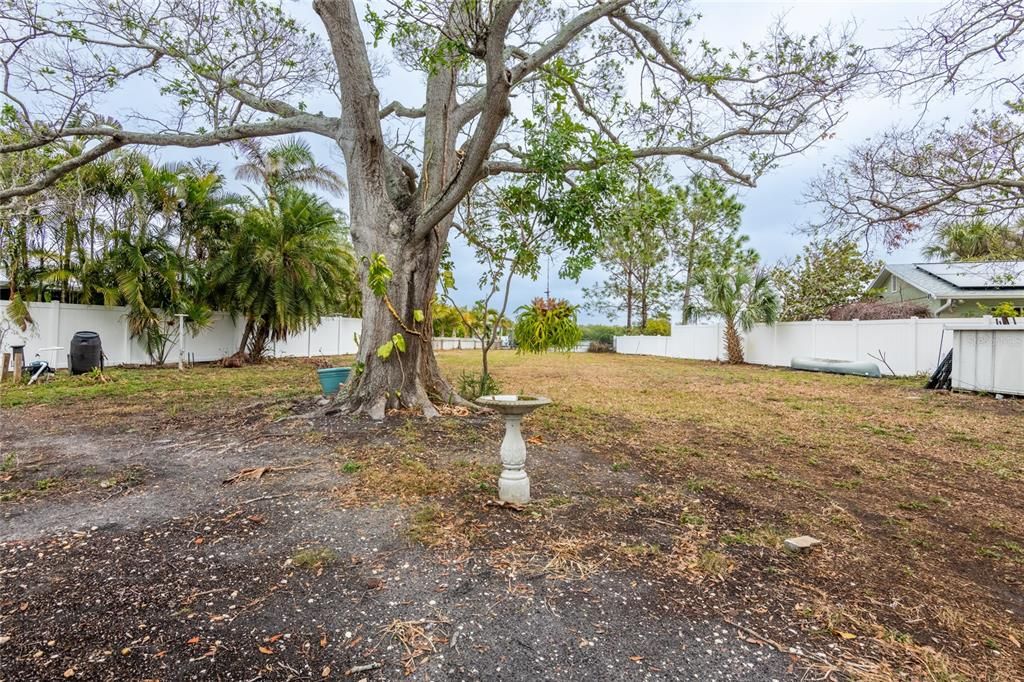 For Sale: $729,000 (3 beds, 2 baths, 1232 Square Feet)