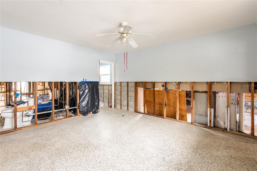 For Sale: $729,000 (3 beds, 2 baths, 1232 Square Feet)